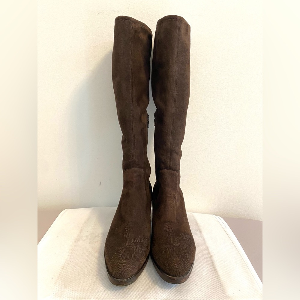 Authentic Prada suede boots - Picture 2 of 10